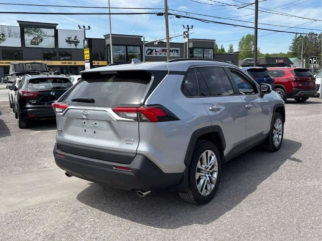 Toyota Rav4 * XLE AWD * АВТОКРЕДИТ БЕЗ ПЪРВОНАЧАЛНА ВНОСКА* , снимка 3 - Автомобили и джипове - 54907749