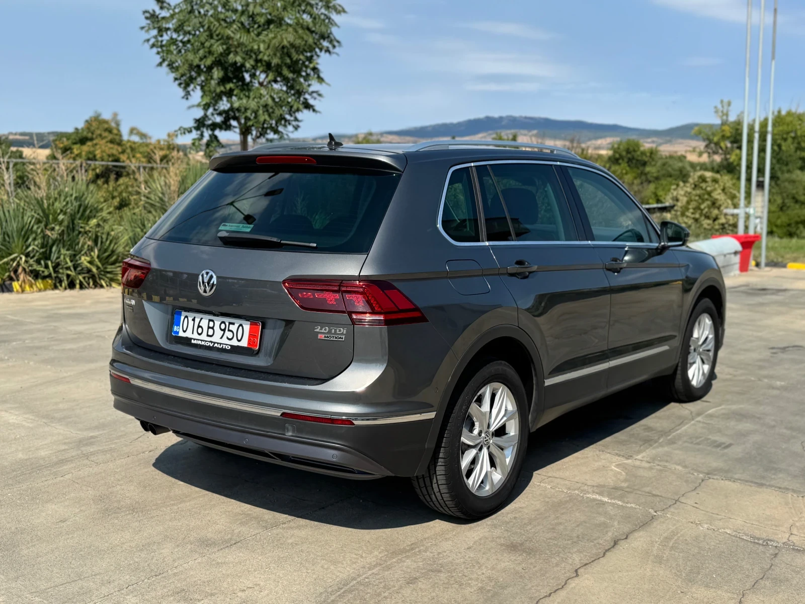 VW Tiguan 2.0TDI 150/DIGITAL/XENON/LED/ HIGHLINE/ТОП, снимка 4 - Автомобили и джипове - 55969802
