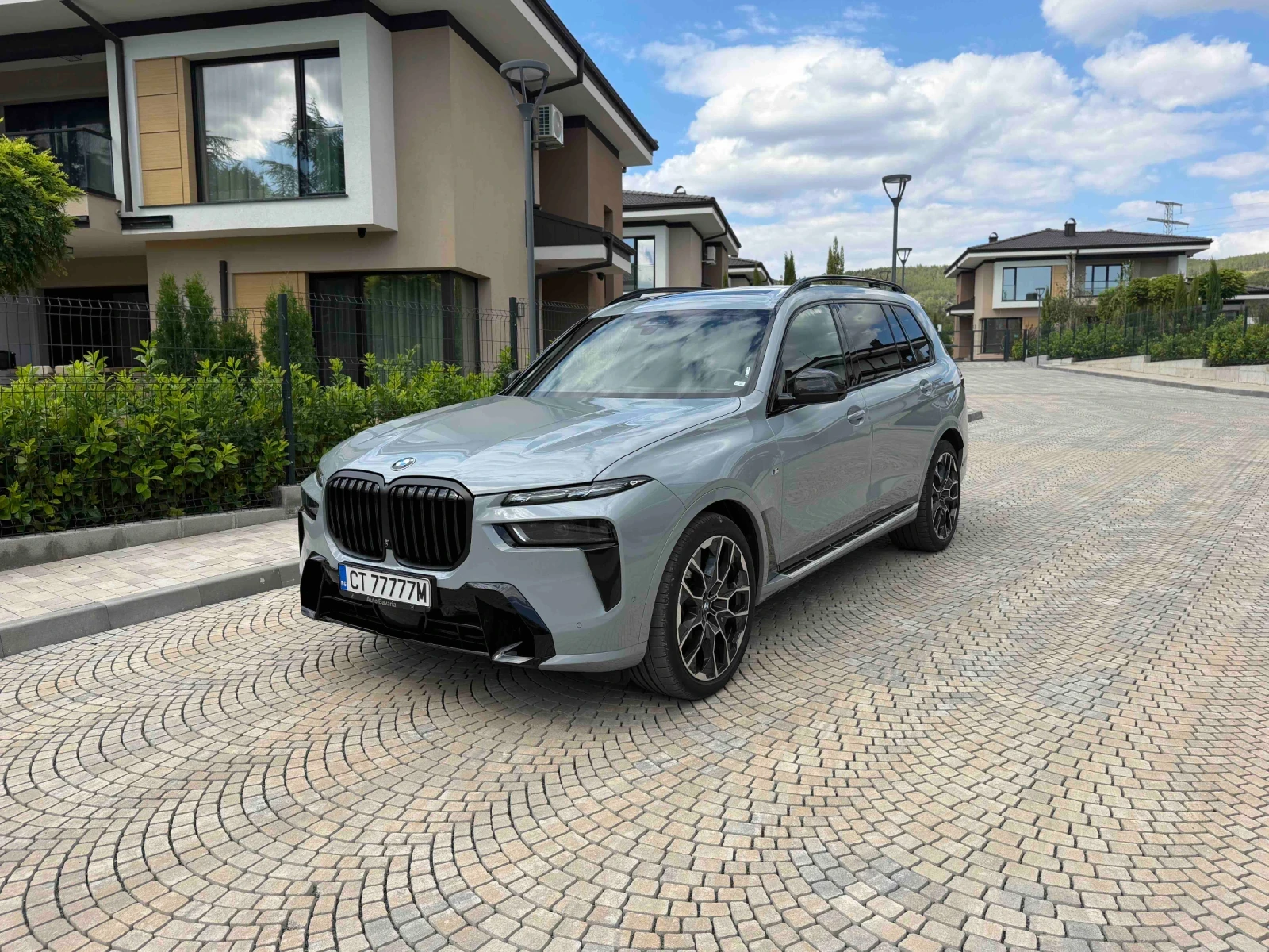 BMW X7 40d M SPORT PACK / CARBON / 7 местен