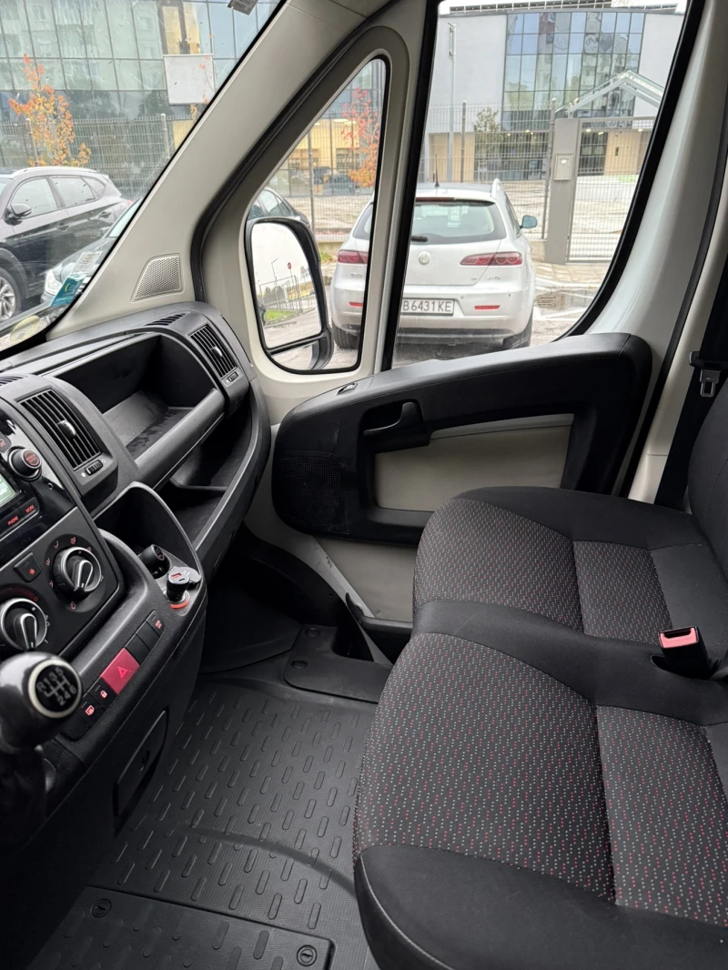 Peugeot Boxer, снимка 9 - Бусове и автобуси - 52325166