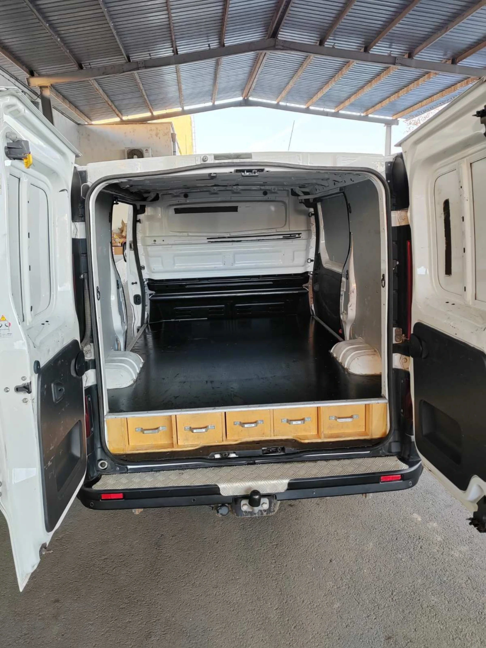 Opel Vivaro  - изображение 6