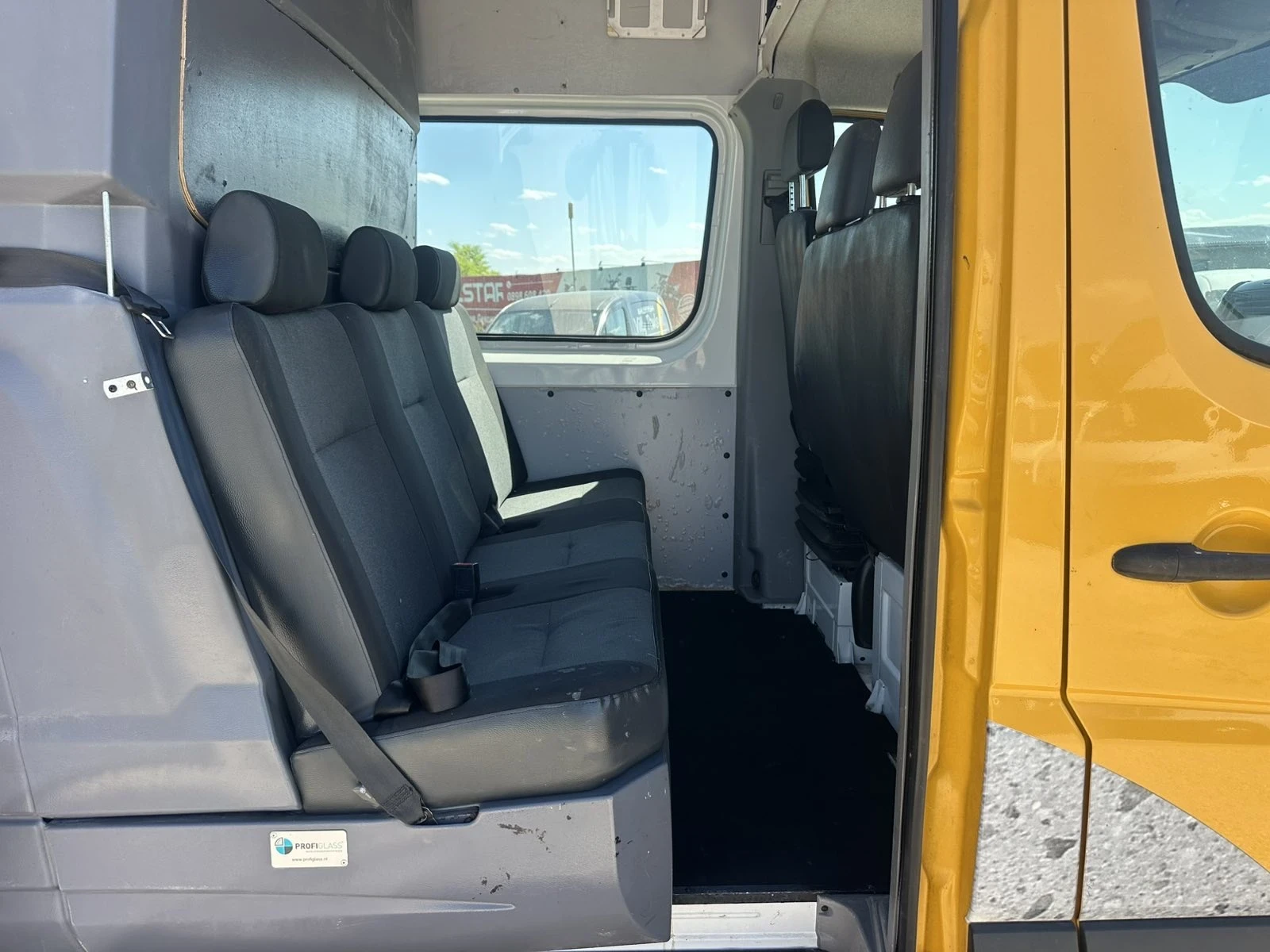 VW Crafter, снимка 9 - Бусове и автобуси - 54555922