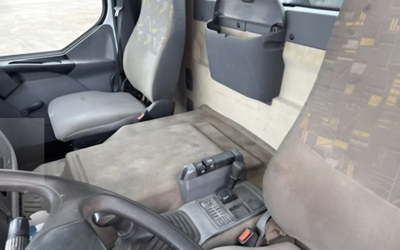 Renault Kerax Самосвал с кран хиаб 144BS-2, снимка 10 - Камиони - 51825280