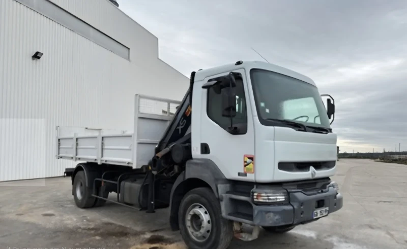 Renault Kerax Самосвал с кран хиаб 144BS-2, снимка 7 - Камиони - 51825280