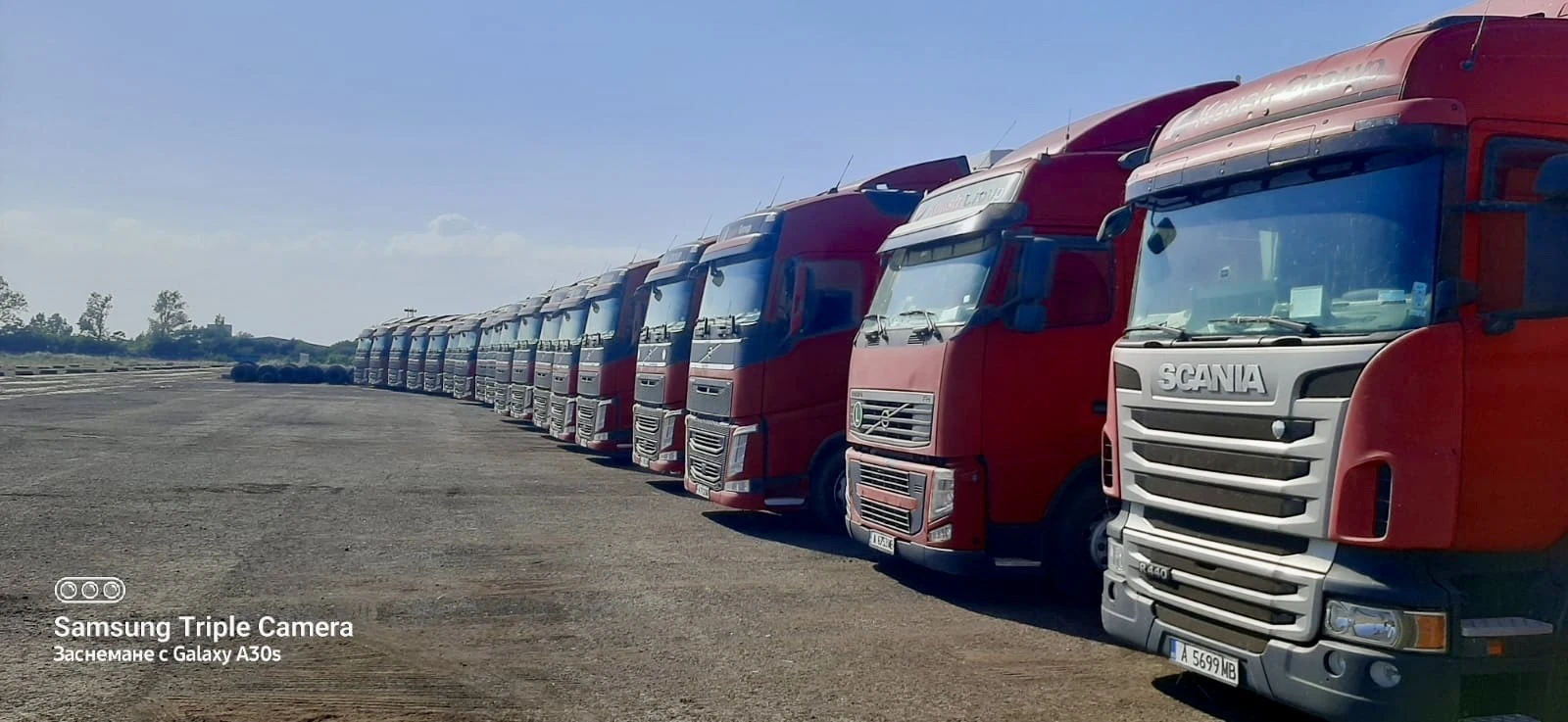 Scania R 440 MEGA * 1-ви СОБСТВЕНИК* 3 БРОЯ* Цена за КОМПОЗИЦИЯ, снимка 1