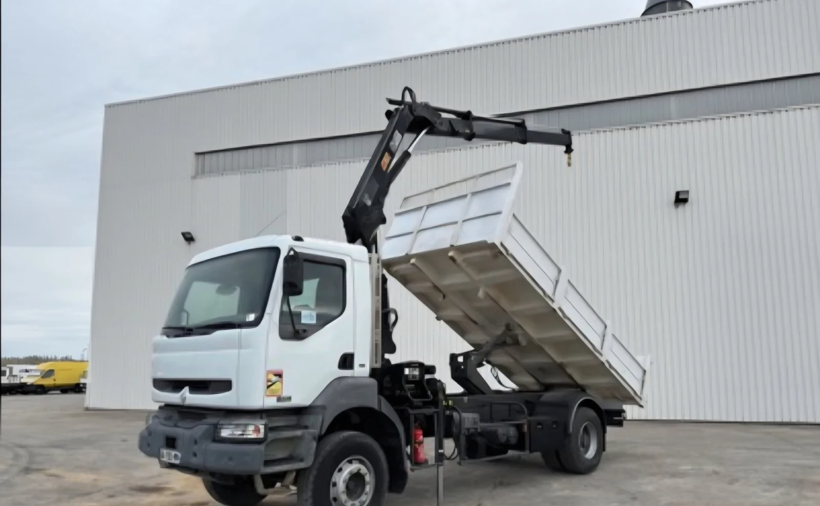 Renault Kerax     144BS-2 | Mobile.bg   1