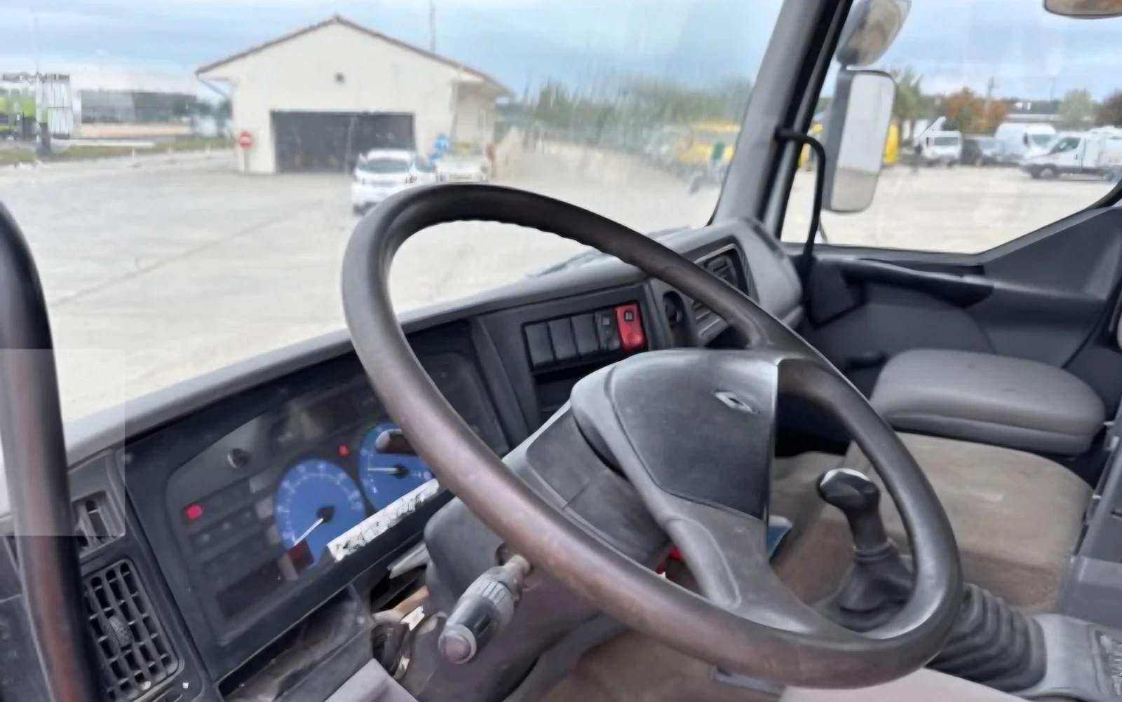 Renault Kerax     144BS-2 | Mobile.bg   13