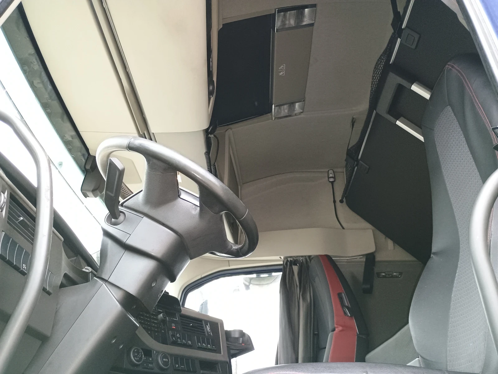 Volvo Fh Паркинг охладител!Smart tacho 2! - изображение 10