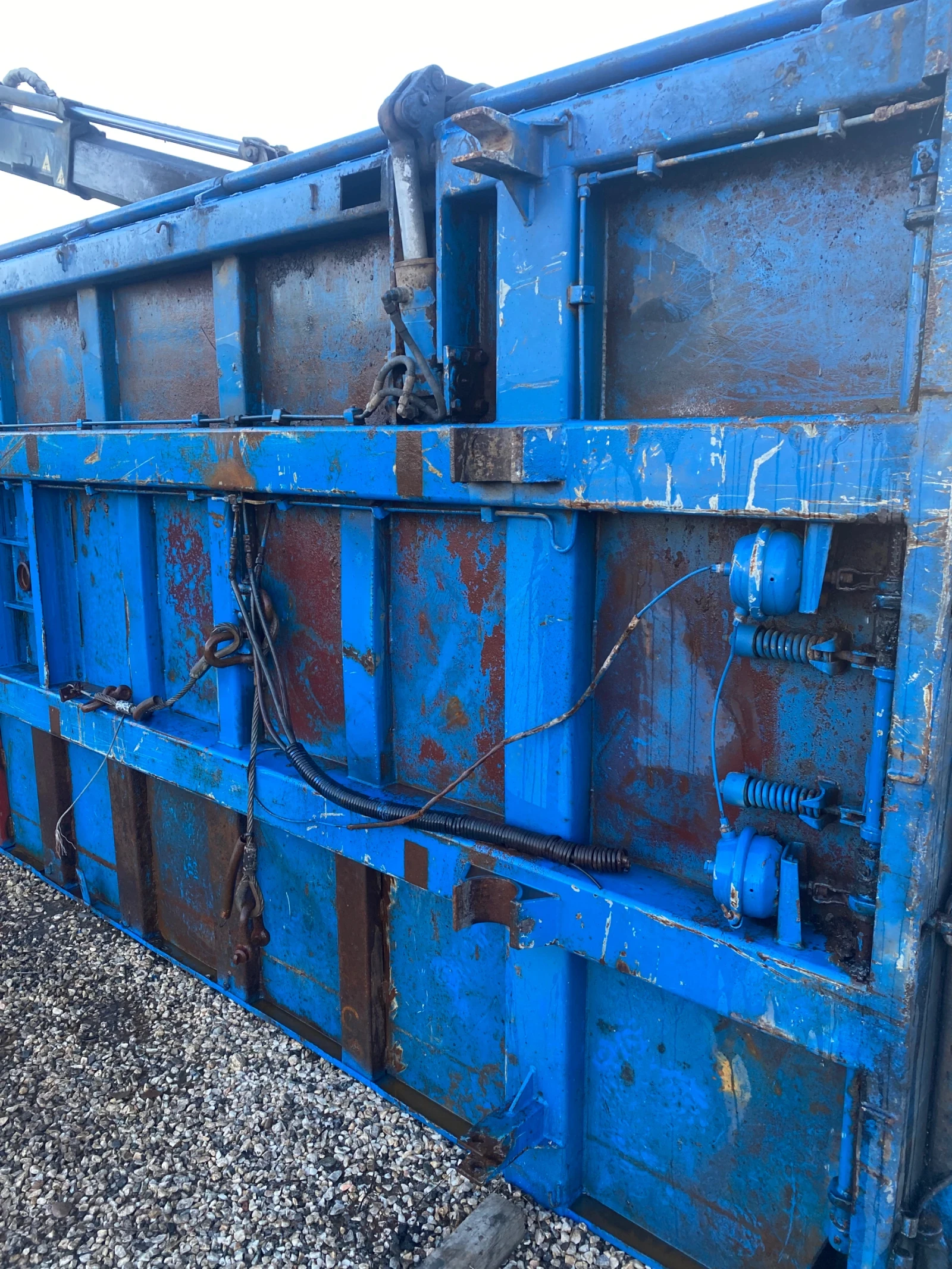 Man 26.414 Самосвален кош  - изображение 9