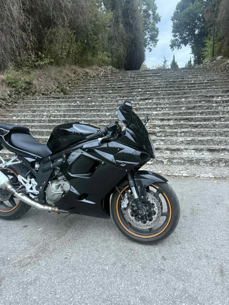 Hyosung Gt 650 куб A2, снимка 9 - Мотоциклети и мототехника - 52321709