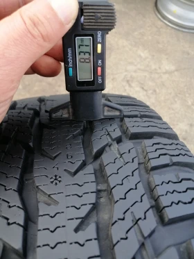Гуми Зимни 215/65R16, снимка 8