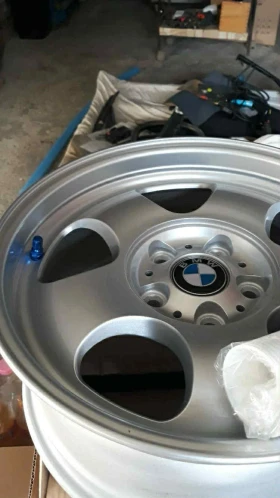        225/45R17  BMW 316
