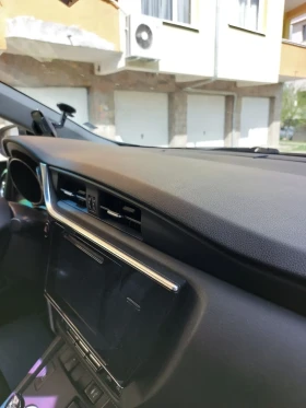 Toyota Auris * 90000 КМ*  Facelift  * Обслужен* , снимка 9