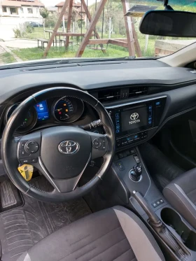 Toyota Auris * 90000 КМ*  Facelift  * Обслужен* , снимка 5