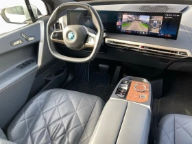 BMW iX НОВ/xDrive40/326HP/SPORT/360/HUD/MEMO/H&K/AHK/230q, снимка 9