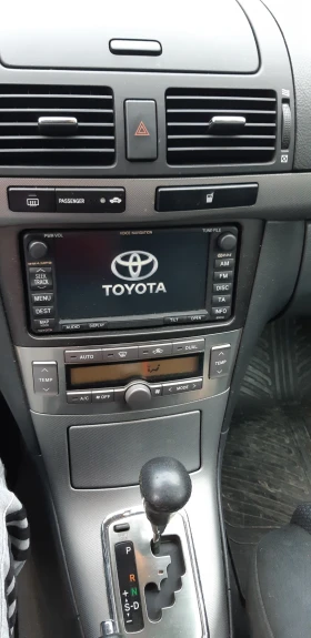 Toyota Avensis, снимка 6