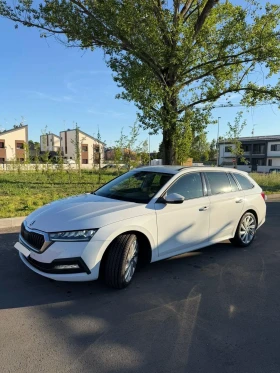 Skoda Octavia 2.0 TDI EVO SCR DSG Wagon Executive, снимка 2