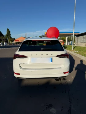 Skoda Octavia 2.0 TDI EVO SCR DSG Wagon Executive, снимка 5