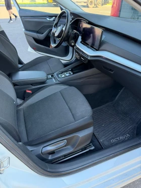 Skoda Octavia 2.0 TDI EVO SCR DSG Wagon Executive, снимка 11