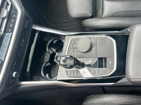 BMW 330 xDrive/CARFAX/ШИБИДАХ/ПОДГРЕВИ/360, снимка 10