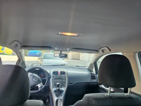 Обява за продажба на Toyota Auris 174 000км реални  ~7 900 лв. - изображение 5