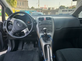 Обява за продажба на Toyota Auris 174 000км реални  ~7 900 лв. - изображение 4