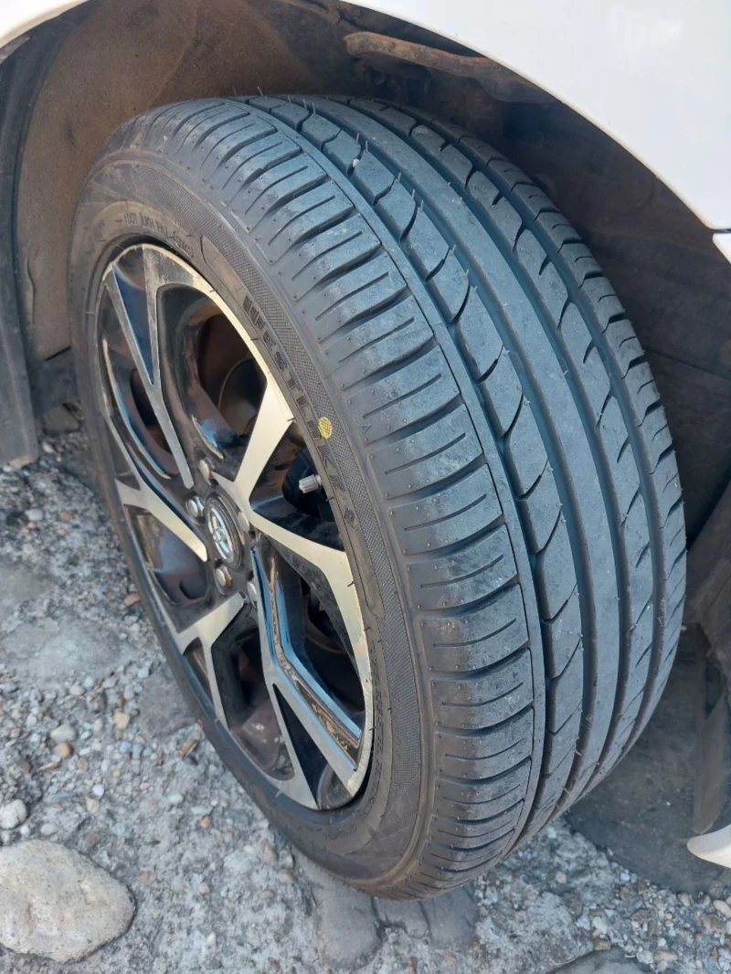 Toyota Auris * 90000 КМ*  Facelift  * Обслужен* , снимка 12 - Автомобили и джипове - 48366654