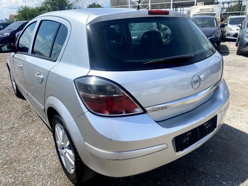 Opel Astra 1.3CDTI 90к.с 6ск , снимка 3 - Автомобили и джипове - 51041421