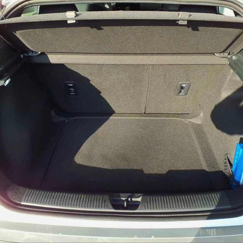 Mg MG4 SE 51Kw, снимка 10 - Автомобили и джипове - 52906150