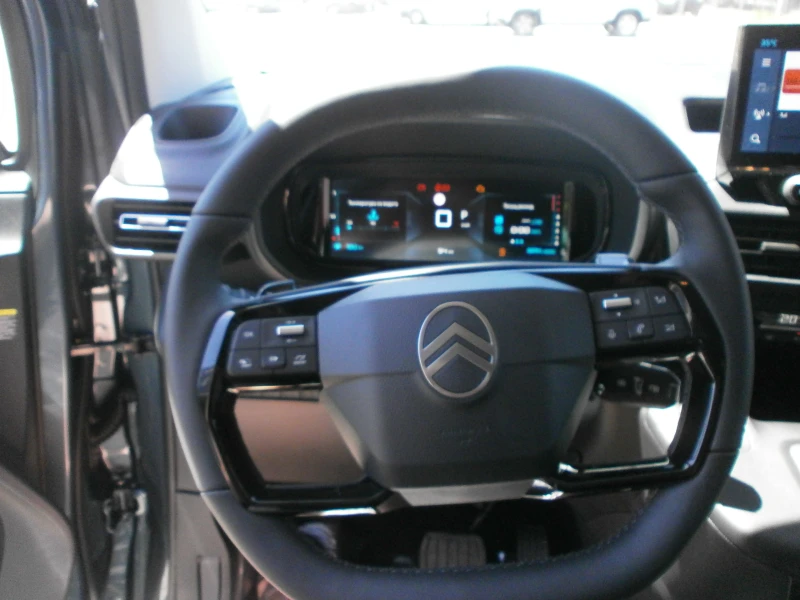 Citroen Berlingo Plus 1.5 EAT8 N1, снимка 9 - Автомобили и джипове - 53436493
