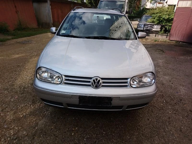 VW Golf 1.6 105ск., снимка 1 - Автомобили и джипове - 47415107