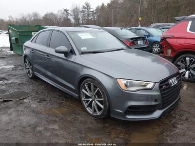 Audi S3 2.0T * PREMIUM PLUS * CARFAX * ПАНОРАМА * КАМЕРА *, снимка 2 - Автомобили и джипове - 54378451