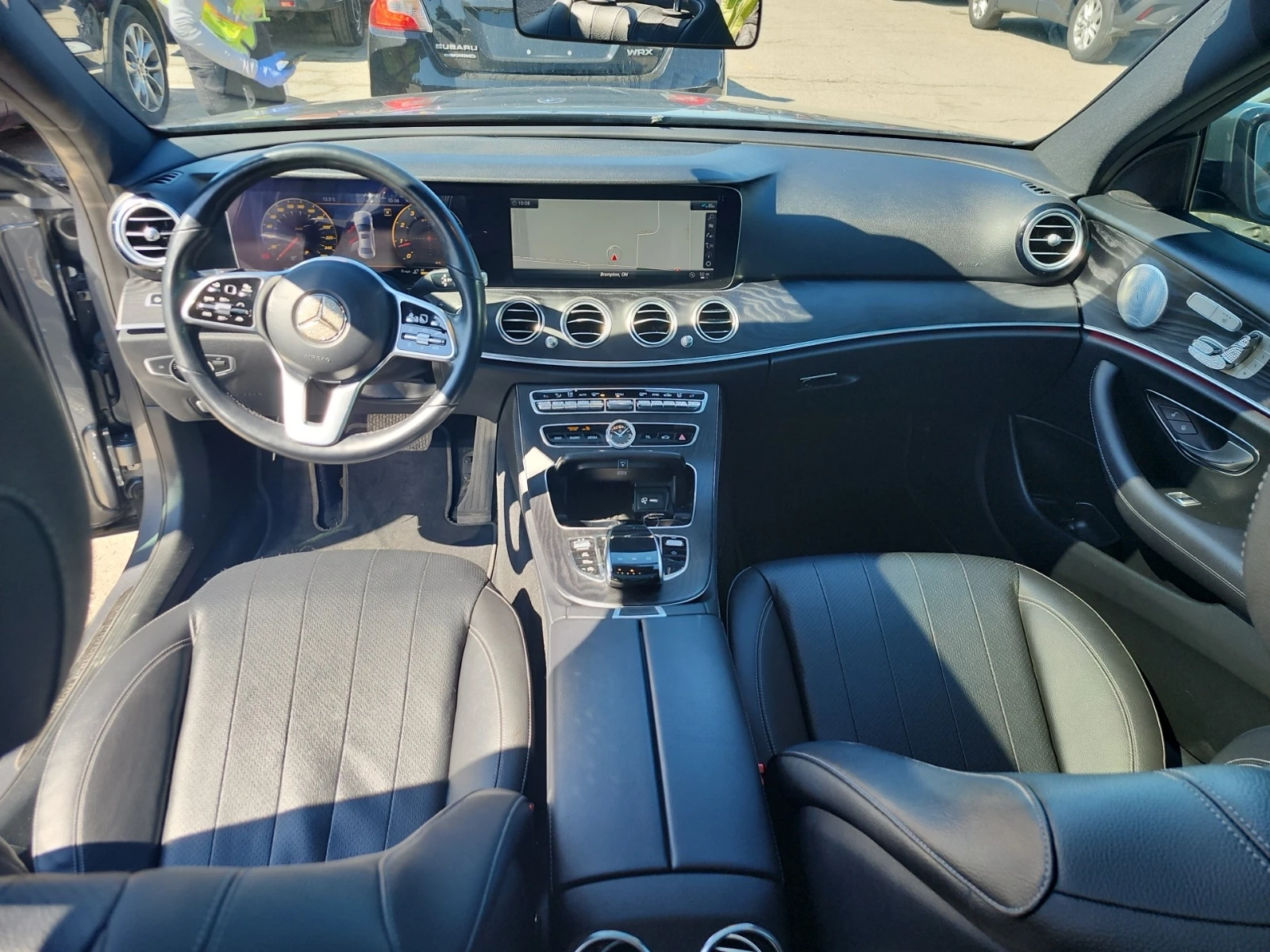 Mercedes-Benz E 300 * CARFAX* ОПЦИЯ ЗА ФИНАНСИРАНЕ*  - изображение 6