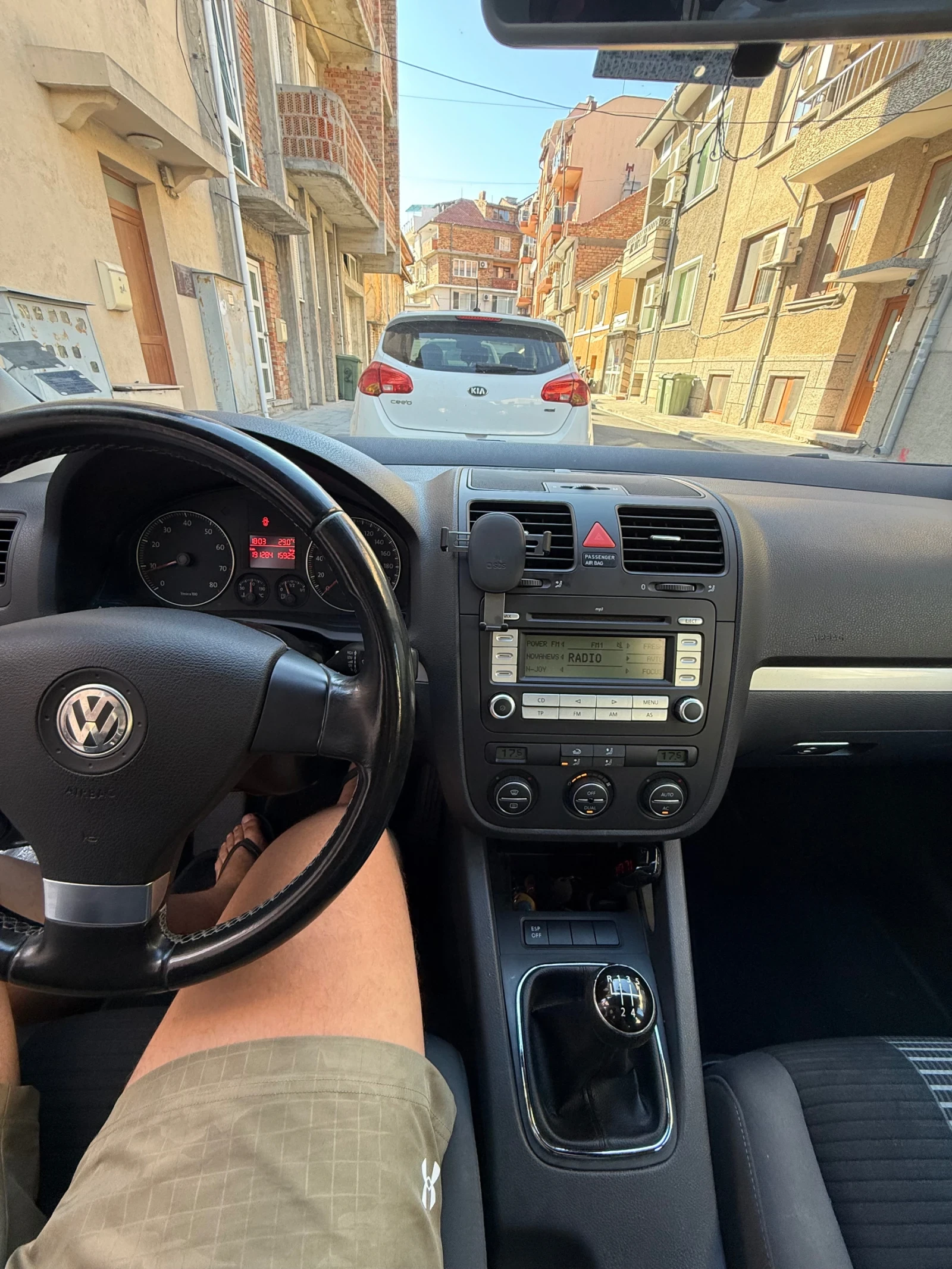 VW Golf 1.4 Бензин - изображение 7