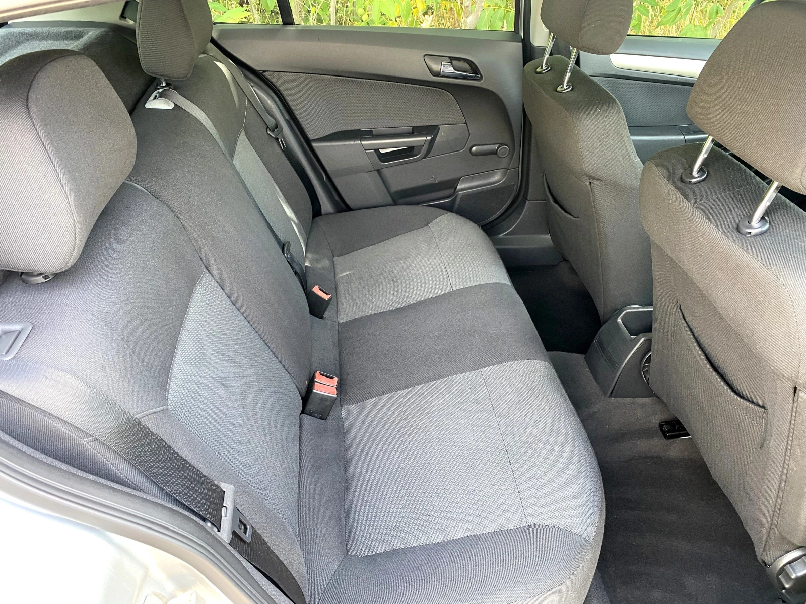 Opel Astra 1.3CDTI 90. 6  | Mobile.bg   12