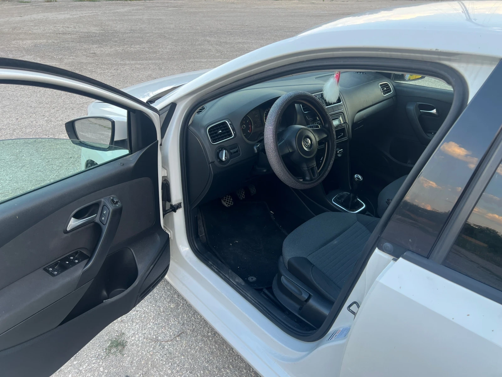 VW Polo 1.4 - изображение 9