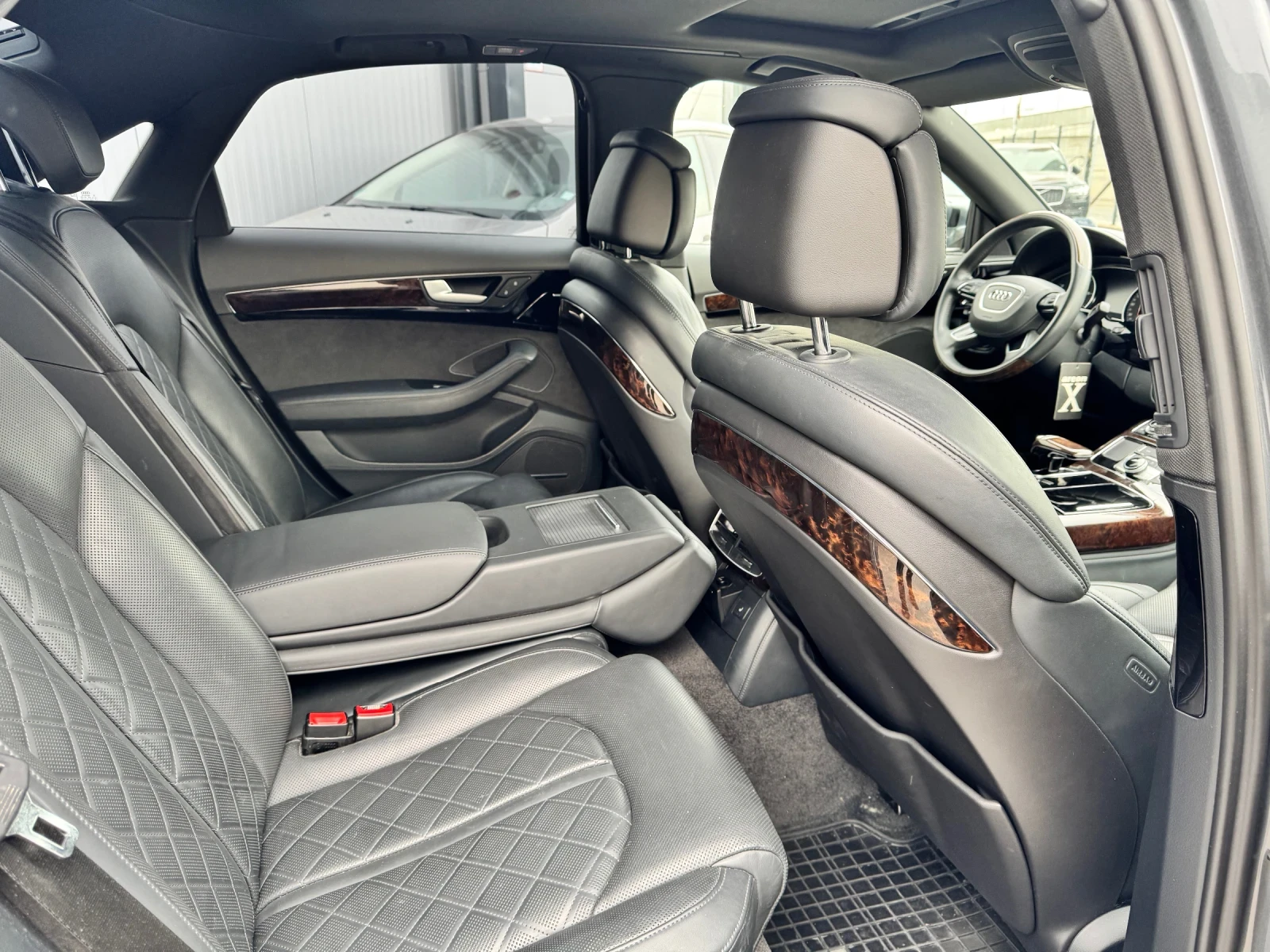 Audi A8 4.2TDI MATRIX FACELIFT S LINE, снимка 9 - Автомобили и джипове - 54206748
