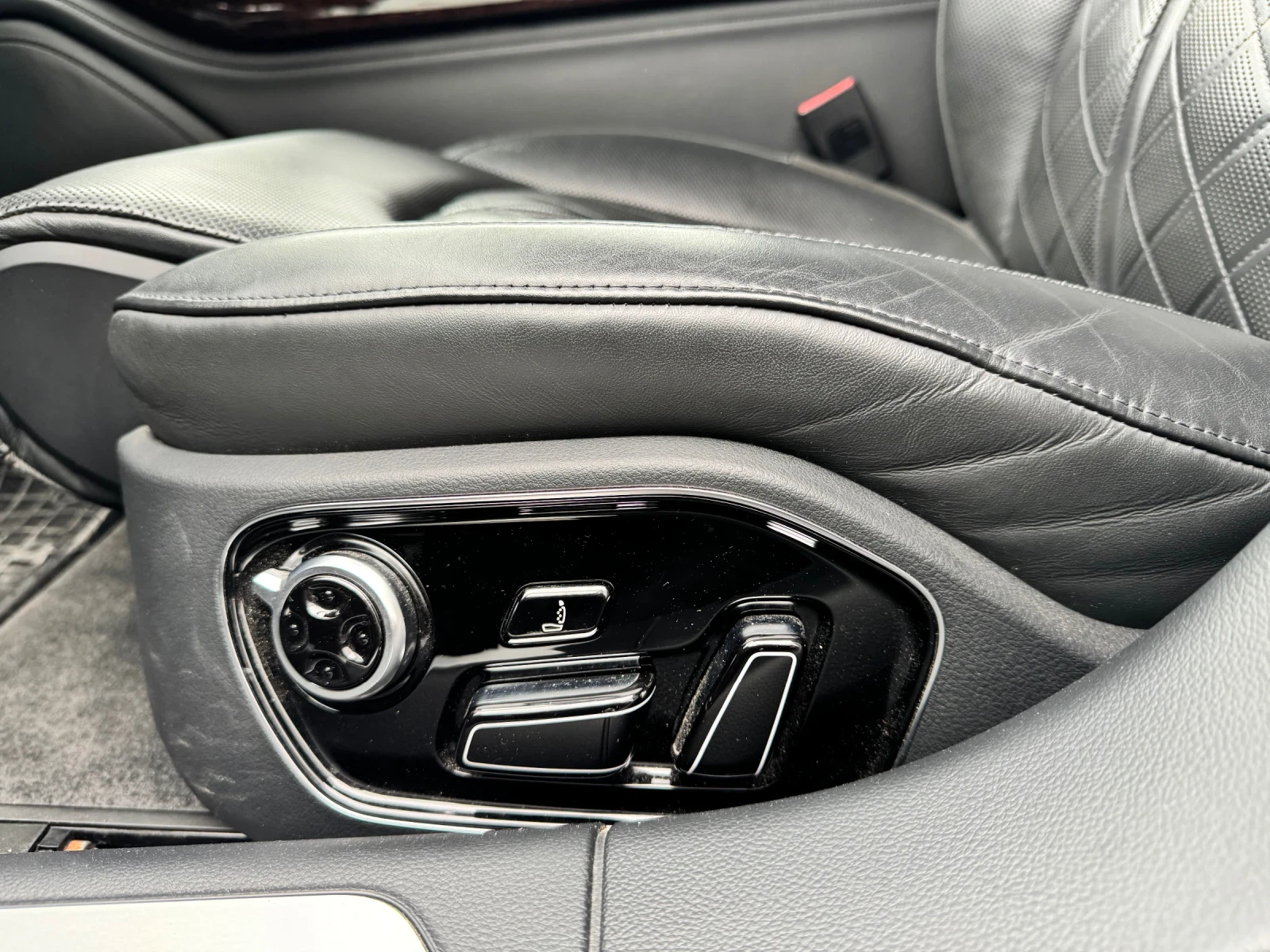 Audi A8 4.2TDI MATRIX FACELIFT S LINE, снимка 17 - Автомобили и джипове - 54206748