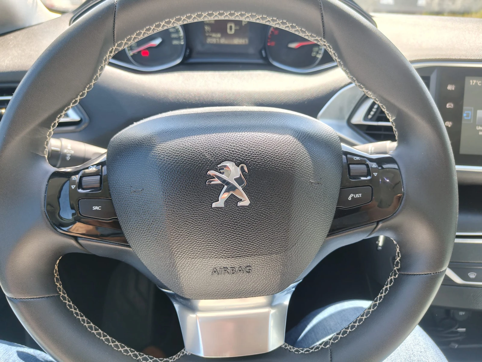 Peugeot 308 Автоматик, снимка 16 - Автомобили и джипове - 54354099