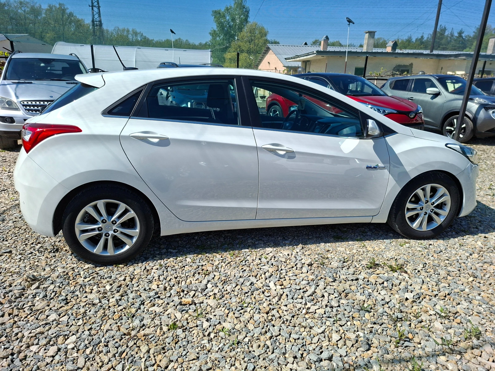 Hyundai I30 1.6CRDI  NAVI, снимка 8 - Автомобили и джипове - 54409481