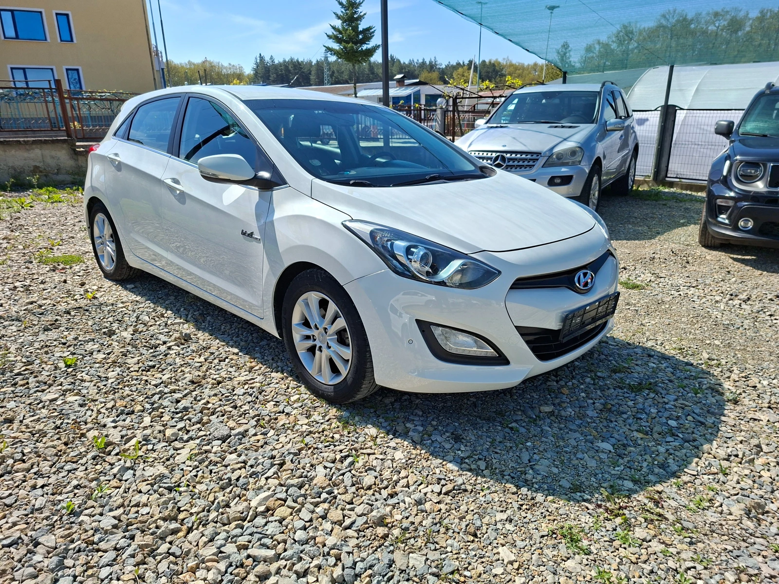Hyundai I30 1.6CRDI  NAVI, снимка 3 - Автомобили и джипове - 54409481
