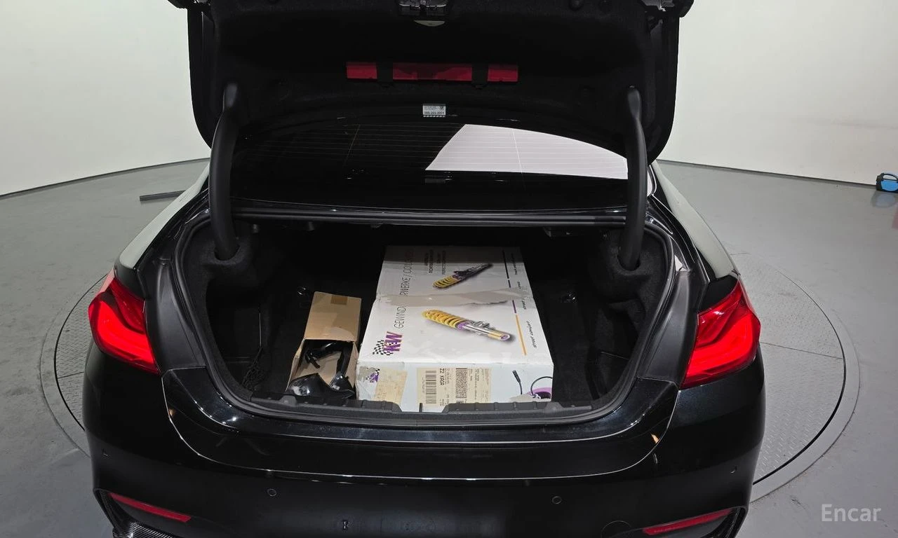BMW M4 * COMPETITION* HARMAN* KARDON* HEAD* UP* CARBON* , снимка 16 - Автомобили и джипове - 54635639