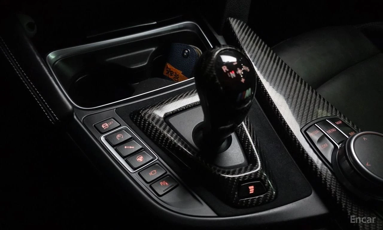 BMW M4 * COMPETITION* HARMAN* KARDON* HEAD* UP* CARBON* , снимка 14 - Автомобили и джипове - 54635639