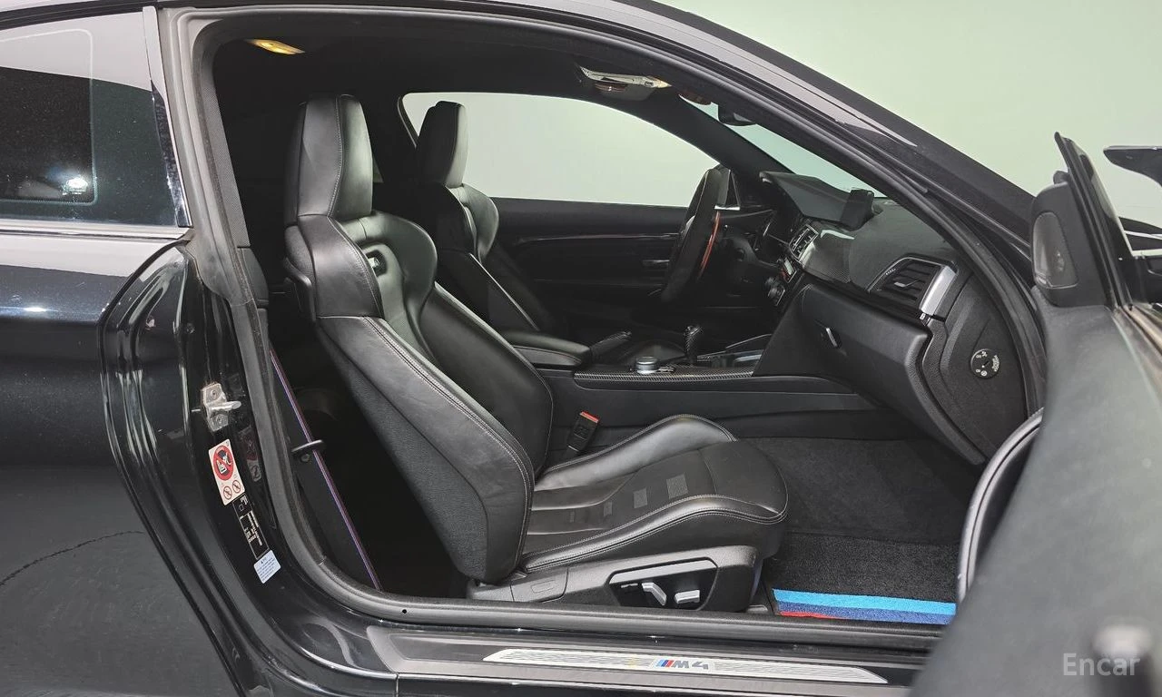 BMW M4 * COMPETITION* HARMAN* KARDON* HEAD* UP* CARBON* , снимка 11 - Автомобили и джипове - 54635639