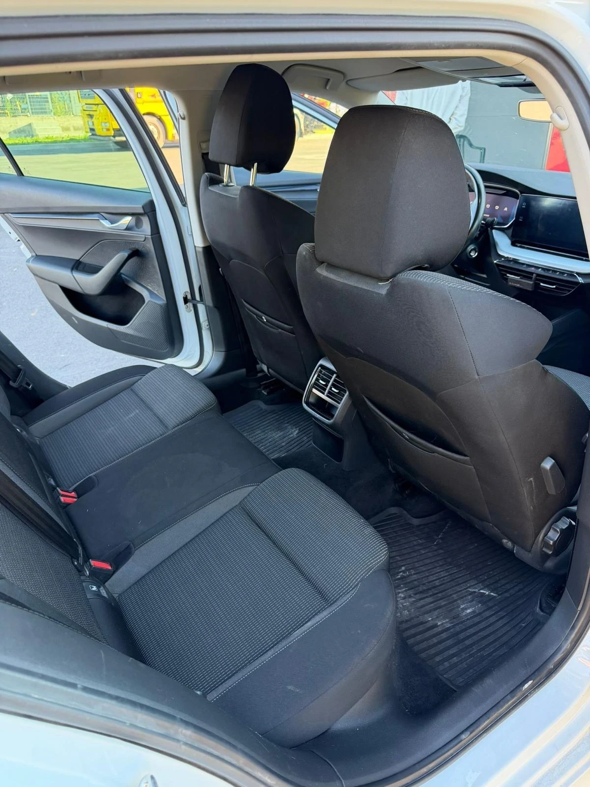 Skoda Octavia 2.0 TDI EVO SCR DSG Wagon Executive, снимка 9 - Автомобили и джипове - 54717153