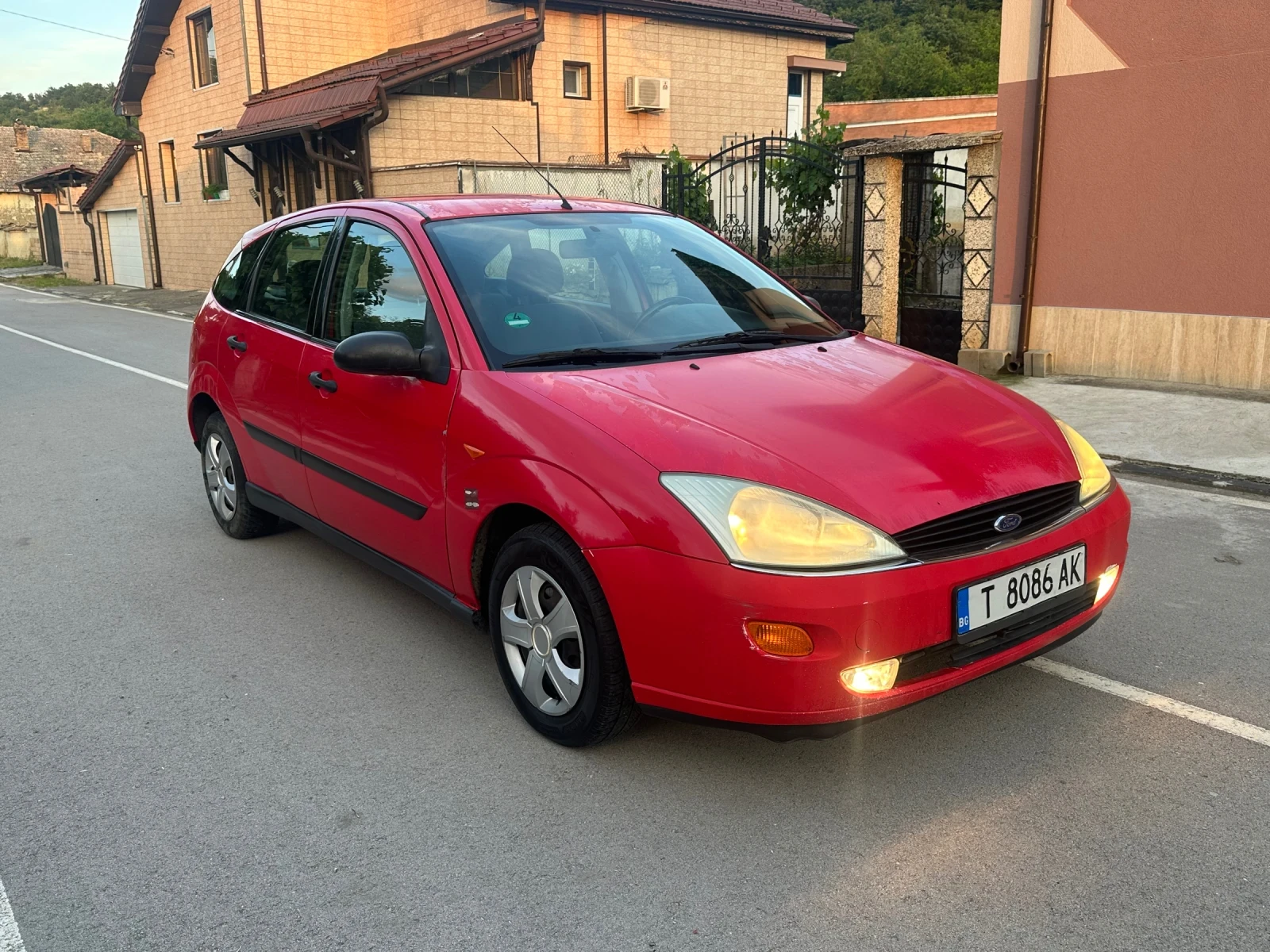 Ford Focus 1.8, снимка 2 - Автомобили и джипове - 54825479