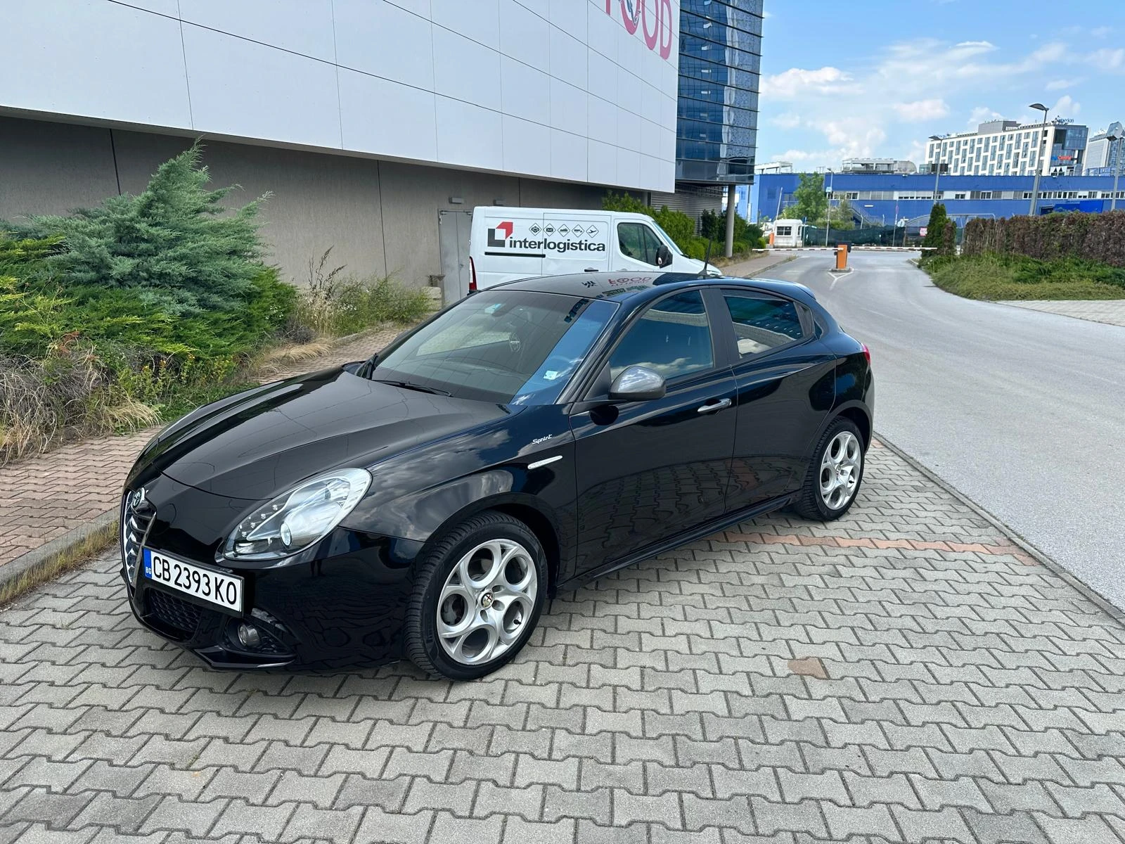 Alfa Romeo Giulietta 1.6JTDm-2 Sprint УНИКАЛНА, снимка 2 - Автомобили и джипове - 55076281