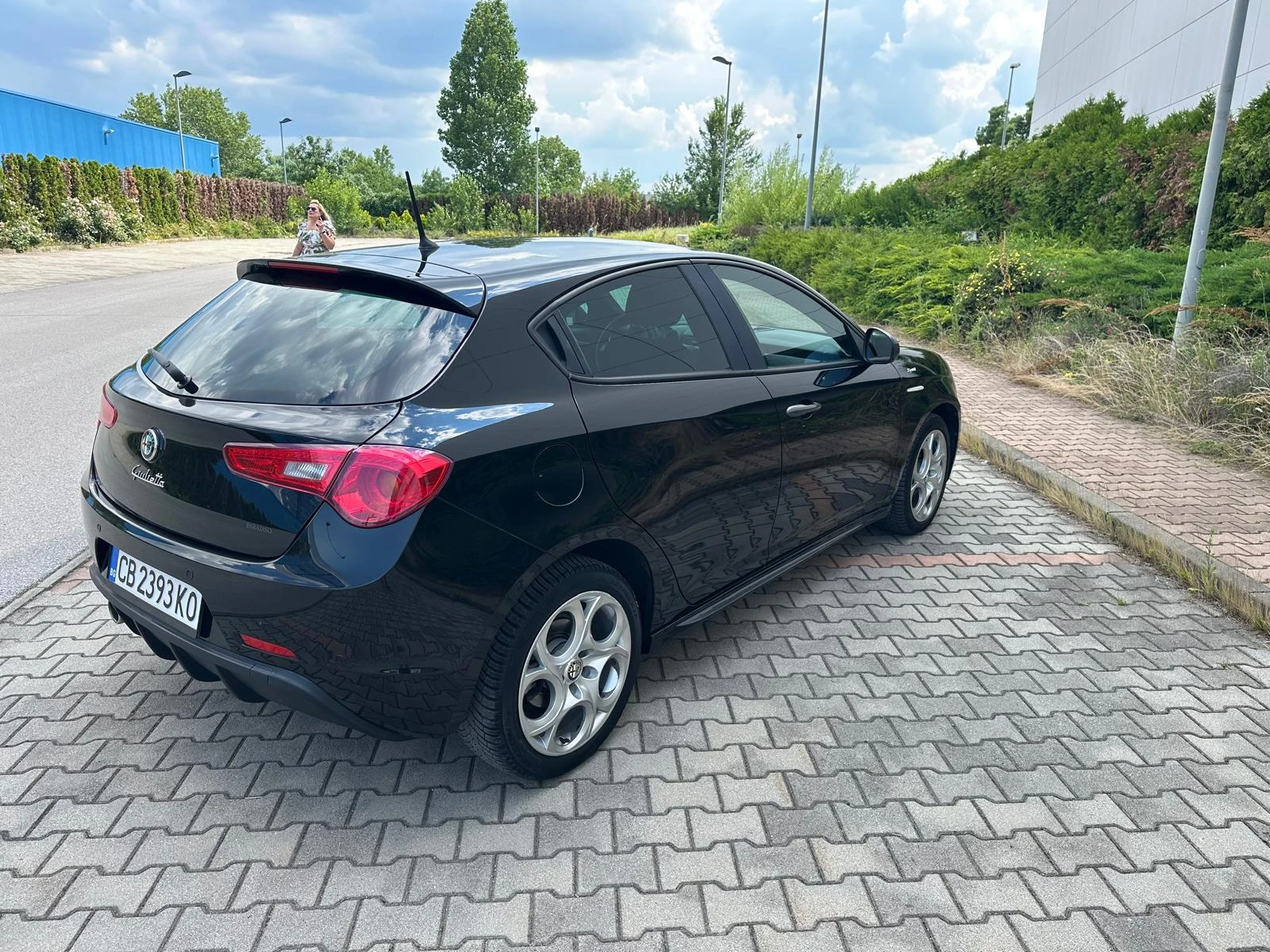 Alfa Romeo Giulietta 1.6JTDm-2 Sprint УНИКАЛНА, снимка 3 - Автомобили и джипове - 55076281
