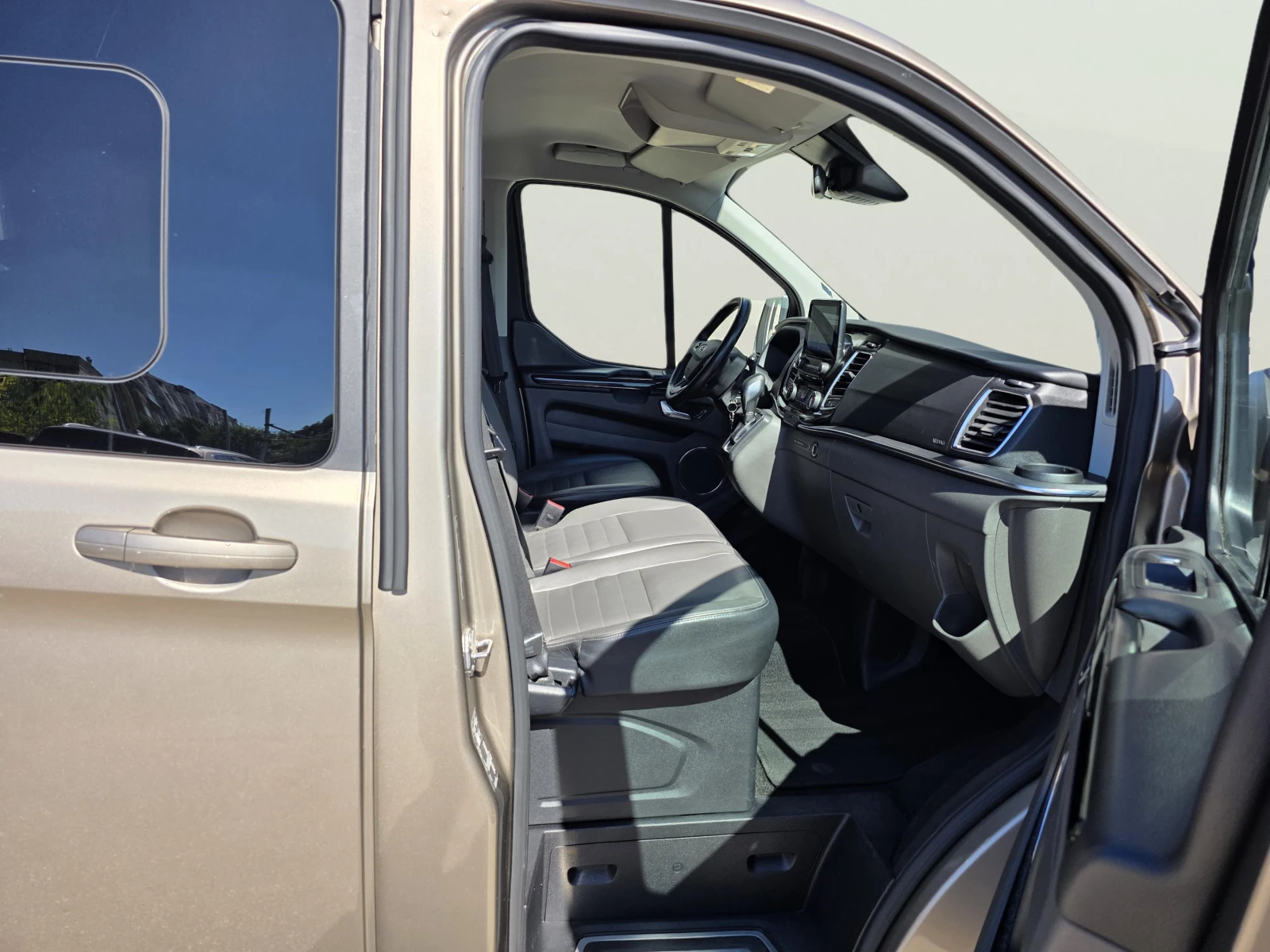 Ford Transit Custom 2.0 EcoBlue, снимка 9 - Автомобили и джипове - 55105989