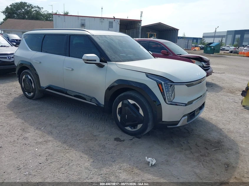 Kia EV9 Land